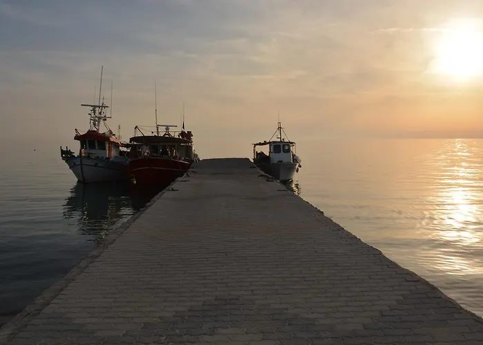 Acrogiali Sunshine 度假居 希维利