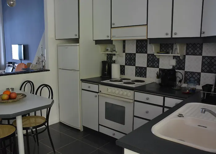 Acrogiali Sunshine *