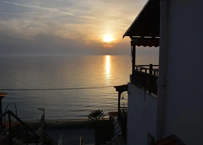 Acrogiali Sunshine 度假居 希维利